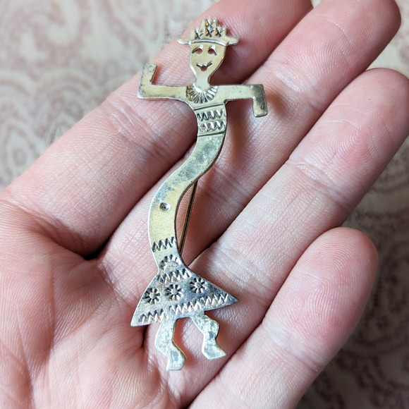 Silver Unlimited Sterling Silver Dancing Figure Brooch Made in Mexico Signed SU - Picture 3 of 7
